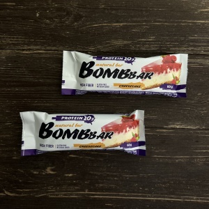 Батончик малиновый чизкейк 40 г